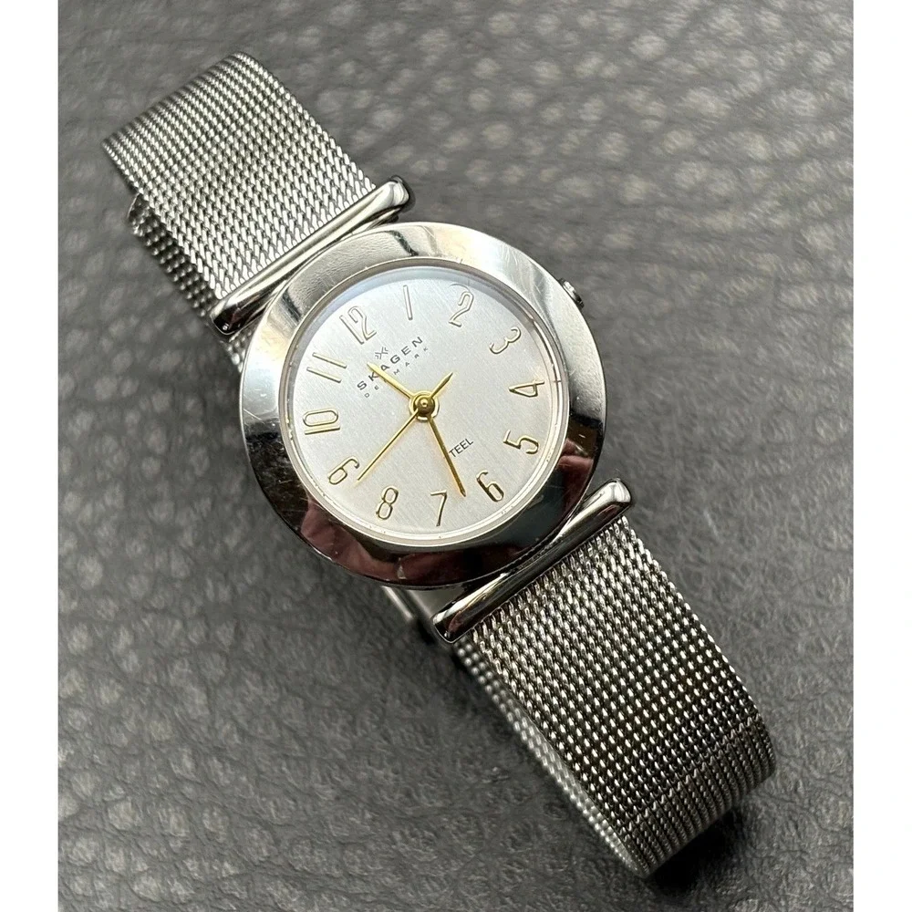 Skagen Silver Tone Stainless Steel Mesh Watch NEEDS BATTERY